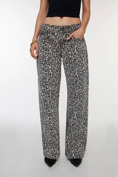 BDG Kayla Low Rider Low-Rise Jean | Urban Outfitters Utah Outfits, Cheetah Style, Leopard Print Outfits, Outfit Inso, Low Waisted Jeans, Low Rise Jean, Leopard Print Jeans, Leopard Print Pants, Urban Outfitters Jeans