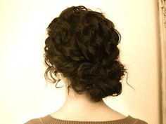 Twisted loose bun for fluffy, natural curls Loose Bun, Curly Bun Hairstyles, Naturally Curly Hair, Low Bun, Loose Hairstyles, Natural Curls, Curly Hair Styles Naturally