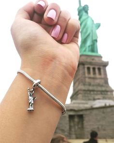 #PandoraJewelry Pandora Scenery, New York Statue Of Liberty, New York Statue, Pandora Bracelet Designs, Pandora Collection