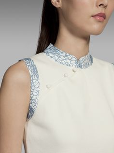 Qipao top by Shanghai Tang #cheongsam #qipao #chinesedress Chinoiserie Fashion, Qipao Top, Shanghai Tang, Modern Qipao, Modern Cheongsam, Nylon Dress