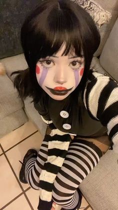 Five Nights At Freddy's Marionette, Ez Halloween Costumes, Good Cosplay Ideas, Movie Based Costumes, Cosplay Ideas For Halloween, Anime To Cosplay, Funny Cosplay Ideas, Anime Costumes Ideas, Marionette Fnaf Makeup