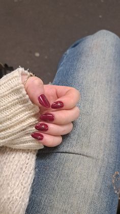 Acrylic red and gold star Christmas nails inspo Red Dainty Nails, Christmas Nails Asthetic, Red With Gems Nails, Christmas Nail Ideas Red And Gold, Christmas Nails For Pale Skin, Short Almond Nails Red Art Designs, Winter Red Nails Design, Short Nails Ideas Winter Natural, Red Colour Nail Art Designs