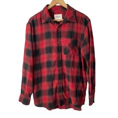 Field and Stream Red Buffalo Plaid Button Down Flannel Long Sleeve Shirt Medium There is some slight wash wear, but no holes or stains. Harley Quinn Halloween Costume, Field And Stream, Red Flannel Shirt, Harley Quinn Halloween, Track Star, Mlp Oc, Red Buffalo Plaid, Red Plaid Shirt, Red Flannel