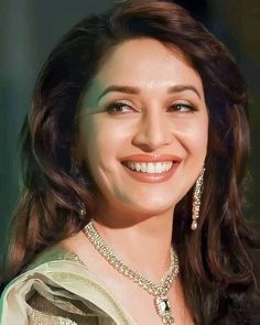 Madhuri Dixit Makeup Looks, Queen Jenny, Hum Aapke Hain Koun Madhuri Dixit, Madhuri Dixit In 90s Fashion, Pics Of Madhuri Dixit, Madhuri Dixit In 90s Song Status, Great Smiles