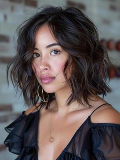 Revamp your look with 32 bob haircuts, each featuring unique highlights that add depth and texture. Perfect for those looking to update their style with a touch of color.