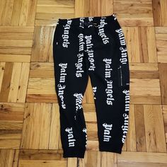 Palm Angels Sweatpants Size Xl Good Condition Palm Angels, Mens Pants, Sweatpants, Angel, Man Shop, Pants, Black