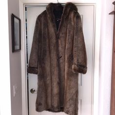 Fabulous Fur Donna Salyers Full Length Faux Fur Coat Gorgeous On. Two Toggle Buttons, 2 Pockets Hood. Very Warm. Like New Only Worn 2x. Catalog Photos Are For Reference Only !! Toggle Button, Fabulous Furs, Faux Fur Coat, Tan Brown, Fur Coat, Faux Fur, Full Length, Jackets & Coats, Jackets For Women