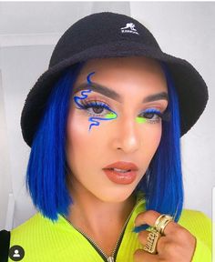 Blue Festival Makeup, Black Light Makeup, Festival Eye Makeup, Uv Makeup, Short Blue Hair, Hair Color Inspiration, Blue Hair Color, Rock Makeup, Alien Makeup