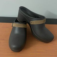 Espresso Size 7. Brand New Never Worn. 3 Inch Heel Height. Very Comfortable In Excellent Condition. Brown Synthetic Round Toe Clogs, Brown Closed Toe Non-slip Clogs, Brown Synthetic Clogs With Buckle Closure, Brown Non-slip Closed Toe Clogs, Synthetic Round Toe Clogs With Buckle Closure, Brown Non-slip Slip-on Clogs, Brown Slip-resistant Synthetic Clogs, Brown Leather Non-slip Clogs, Crocs Shoes Women