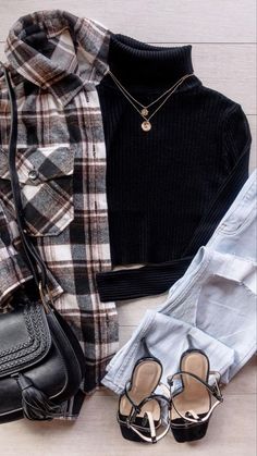 Look Boho Chic, Plaid Shacket, Elegante Casual, Black And White Plaid, Causual Outfits, Pinterest Pin, Plaid Print