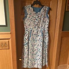 Cotton City Brand. Size 16 1/2, But Fits More Like A 12 Due To Vintage Sizing Being Smaller Dresses Vintage, House Dress, Dress With Pockets, Vintage 1950s, Vintage Dresses, Size 16, Vintage Ladies, Blue White, Midi Dress