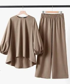 Piyama Korea, Stylish Outfits Casual, Womens Trendy Dresses, Spring Outfit Ideas, Stylish Short Dresses