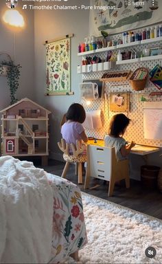 Small Kids Room With Desk, Kids Art Area, Kids Study Room Ideas, Ikea Kids Desk, Playroom Desk, Toddler Desk, Homeschool Room Design, Kids Room Desk, Kids Playroom Art