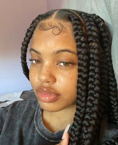 Green Brown Eyes, Big Lips Natural, Brown Eyes Aesthetic, Desired Face, Hazel Green Eyes, Pretty Dark Skin, Pretty Brown Eyes, Girl With Green Eyes, Cute Box Braids Hairstyles