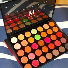 Brand New In Box Never Used Never Swatched Morphe Eyeshadow Palette 3503 Fierce By Nature Bundle For Discounts. Buy With Confidence. Fast Shipping! Morphe Eyeshadow Palette, Morphe Eyeshadow, Makeup Morphe, Morphe Makeup, Candy Christmas, Palette Color, Candy Christmas Decorations, Christmas Candy, Makeup Eyeshadow