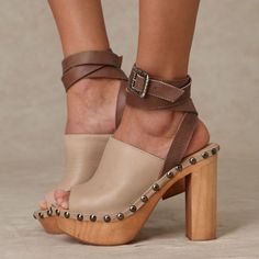 Clogs Outfits, Nude Platform Heels, Heeled Clogs, Galaxy Converse, Galaxy Vans, Wooden Sandals, Clog Heels, Studded Sandals, Ankle Wrap