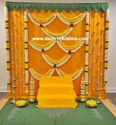 Pooja Background Decoration, Krishna Marriage, Pooja Background, Navratri Decoration Ideas, Haldi Decoration Ideas, Coconut Decoration