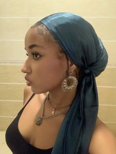 Boho Headwrap Hairstyles, Headscarf And Braids, Pashmina Head Wrap, Hair Scarf Black Women, Faux Locs Headwrap Styles, Headwraps Black Women, Headwrap Outfit Casual Street Styles, Headscarf Black Women, Braids And Headwraps