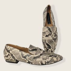 New Without Box, Never Worn, Steven By Steve Madden Hollie Snake Skin Animal Print Leather Loafer Women's 6.5 Msrp $109. Leather Construction Gives This Loafer A Classic Vibe. Run's Small About A 1/2 Size - Pointed Toe - Vamp Strap Detail - Stacked Heel - Approx. 0.5" Heel Leather Upper, Manmade Sole *Smoke Free, Pet Free Home 1698 Features: Loafer Size: Womens 6.5 Condition: New Without Tags Cream Loafers For Fall Workwear, Beige Pointed Toe Loafers With Textured Sole, Chic Beige Medium Width Loafers, Cream Pointed Toe Loafers For Office, Office Slip-on Cream Flats, Cream Almond Toe Loafers For Fall, Beige Pointed Toe Loafers Medium Width, Beige Loafers With Medium Width And Pointed Toe, Steve Madden Loafers