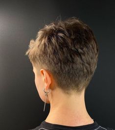 Women Clipper Haircut, French Crop Women Hair, Short Back And Sides Women, Crew Cut Women, Pixies Haircut, Haircut Ideas Trendy, Cute Pixie Haircuts, Best Fade Haircuts, Pixie Haircut Ideas