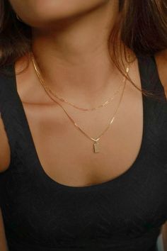 Trending Necklaces, Necklace Layering, Dainty Gold Necklace, Minimal Jewelry, Gold Necklace Layered, Necklace Charm