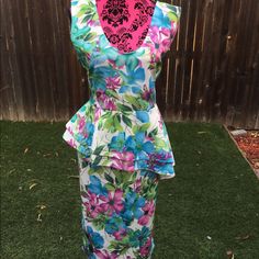 New With Tags Size Xl Stops Below The Knee Multicolor Peplum Dress For Party, Multicolor Fitted Peplum Dress, Fitted Peplum Midi Dress For Summer, Spring Floral Print Peplum Dress, Fitted Floral Print Peplum Dress, Floral Peplum, Sheath Dress, The Knee, Colorful Dresses