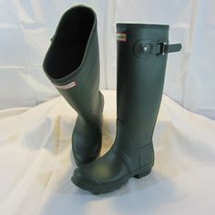 Brand New In The Box. Hunter Green, Size 6, Hunter Women's Original Tall Rain Boots - New Never Worn Please Note: There Is Some Discoloration On The Back Of The Boots Near The Heels. It Is Not Scratches In The Material, It's A Discoloration Of The Coloring In The Rubber. Not Noticeable From Far Away. Please See Pictures For Details. Size/Fit Summary: True To Size, Regular Fit. Perfect For Wet Weather Conditions, This Women's Rain Boot Boot Has Been At The Heart Of The Hunter Original Brand Since Hunter Boots Socks, Tall Rain Boots, Hunter Boot, Womens Rain Boots, Hunter Rain Boots, Hunter Shoes, Women Hunters, The Hunter, Rain Boot