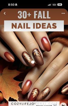 Black nails with gold touches create an elegant, bold look! 🌌 Perfect for evening plans. 💖 Save now! September Nails, Fall Manicure, Fall Nail Trends, Fall Nail Art Designs, October Nails, Creative Nail Designs, Burgundy Nails, Nails 2021