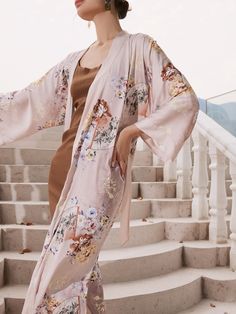 Crafted with meticulous attention to detail, our kimono robe embodies the essence of Eastern luxury, offering you a truly indulgent experience every time you slip it on. Its versatile design effortlessly transitions from leisurely mornings to elegant evenings, ensuring you stay elegant and refined throughout the day. • Silky Comfort: Made of high-quality polyester charmeuse, our robes are soft, lightweight and cooling for summer. They have a smooth and breathable texture that feels just like nat Printed Robe, Folding Fan, Silk Robe, Long Kimono, Luxury Silk, Vintage Kimono, Silk Pajamas, Womens Robes, Silk Charmeuse