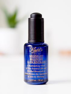 Kiehl's Midnight recovery oil- moisturises and restores dehydrated skin, perfect for winter skin care Skin Care Routine For Teens, Korean Beauty Secrets, Skin Care Routine For 20s, Winter Skin Care, Winter Skin, Skin Remedies, Skin Care Remedies, Moisturizing Body Wash, Daily Skin Care