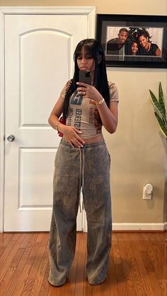 New York Outfit Black Women, Stem Outfits Female, Tomboy Stil, Pakaian Hipster, Tomboy Outfit, Baggy Outfit Ideas, Trendy Outfits For Teens, Mia 3, Timberlands