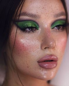 Easy Medusa Makeup, Mua Portfolio, Green Eye Makeup, Makeup Artist Makeup, Makeup Editorial, Freckles Makeup, Makeup Eye Shadow, Eyebrows Makeup, Euphoria Makeup