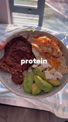 HOW TO BUILD MUSCLE AND LOSE FAT Protein Pack, Fitness Diet, Build Muscle, How To Build, Healthy Food, Nutrition, Healthy Recipes, Diet, The Creator