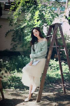 Knitwear Style, Art Dress, Kpop Fashion Outfits, Feminine Outfit, Festival Dress, Portrait Girl, Colourful Outfits