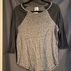 Nwt Women’s H&M Black & Grey Baseball Top In Small Sporty H&m Tops For Fall, Casual Black H&m Tops, Cheap Sporty Heather Grey T-shirt, Heart Shape Neck, Gray Sporty Breathable T-shirt, Black Cold Shoulder Top, White Sheer Top, Green Long Sleeve Top, Baseball Tops