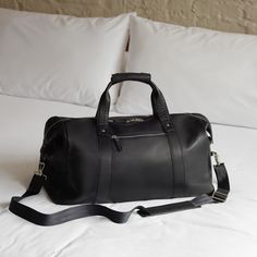 Domingo Duffle Bag – Beckett Simonon Classic Duffle Bag With Large Capacity For On-the-go, Classic Large Capacity Duffle Bag For Overnight Trips, Classic Tote Weekender Bag For Overnight Trips, Classic Tote Duffle Bag For Weekend Trips, Classic Bags With Large Capacity For Overnight Trips, Classic Tote Satchel For Overnight Trips, Classic Satchel Tote For Overnight Trips, Classic Satchel For Overnight Trips, Classic Smooth Grain Duffle Bag For Daily Use