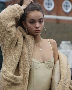 Beautiful Girls - 92. Inka Williams : Teen Girls #2 - Wattpad Inka Williams, I'm With The Band, Mode Inspo, Instagram Foto, Online Shopping Clothes, Rock And Roll, Style Me, Fall Outfits, Fashion Inspiration