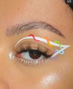 Eyeliner Design, Eyeliner Ideas, For Eye Makeup, 2025 Trends, Makeup Drawing, Make Up Ideas, Face Paint Makeup