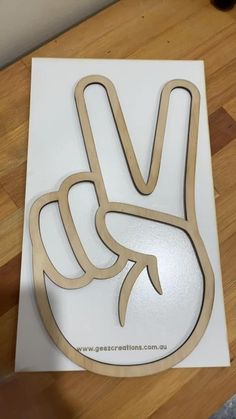 Wooden hand peace sign wall decor for playroom Skater Room, Wall Decor Playroom, Peace Sign Hand, Kids Playroom Decor, Modern Kids Bedroom, Playroom Art, Teen Girl Room