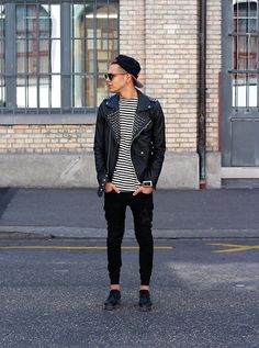 Street Style // Menswear Inspiration 1461 Dr Martens Outfit, 1461 Dr Martens, Martens Outfit, Man In Black, Men Looks, Dress Code, Mens Street Style, Well Dressed