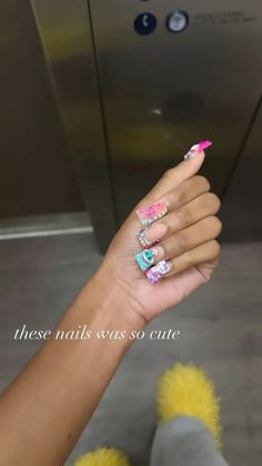 Short Junk Nails, Glittery Acrylic Nails, Posh Nails, Colored Acrylic Nails, Classy Acrylic Nails