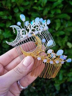 Dazzle under the moonlight with this enchanting hair comb! 🌙✨ Featuring a delicate crescent moon charm and adorned with light blue teardrop, round, and star-form beads, this piece is perfect for weddings, fantasy cosplay, and proms.  Available in 2 colors - gold and silver.  Elevate your look with a touch of celestial elegance! If you want a custom request shoot us a message. We can make these crystal crowns and combs with any of the crystals we have available (take a look at our shop to get an Elegant Hair Accessories, Fantasy Hair Accessories, Moon Hair Pin, Light Blue Jewelry, Moon Crown, Fantasy Accessories, Crystal Crowns, Moon Accessories, Blue Hair Accessories