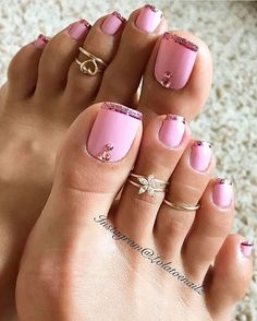 #mulpix @lolatoenailz #kingofthisfootfet❤️ Toes Acrylic, Teen Nail Art, Toes Ideas, Pink Toe Nails, Pedi Ideas, Gel Toe Nails