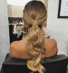 Messy Ponytail Hairstyles, Fancy Ponytail, Low Ponytail Hairstyles, Pony Hairstyles, Wavy Ponytail, Simple Prom Hair, Messy Ponytail