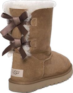 How To Wear Uggs, Boots With Bows, Ugg Mini Bailey Bow, Ugg Boots With Bows, Chestnut Boots, Ugg Boots Tall, Ugg Boots Short, Mini Baileys, Bailey Bow Uggs