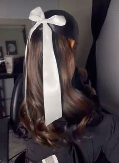 Half Up Half Down With Bow, Hair Styles With Bow, Hairbow Hairstyles, Half Up Half Down Weave, Half Up Half Down Bow, Hairstyle With Bow, Nurse Hair, Bow Ponytail