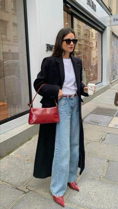 Recreate Pinterest Outfits, Louvre Outfit Ideas, Winter Interview Outfit Professional, Big Blazer Outfit, The Bold Type Aesthetic, Corporate Baddie Outfits, Birthday 27, Corporate Outfit, Office Fits