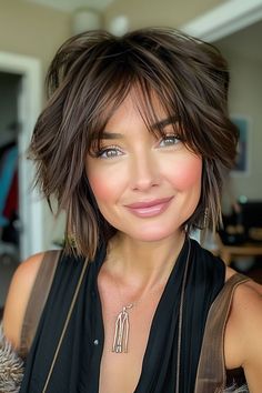 Growing Out A Pixie, Short Hair For Women, Brunette Pixie, Pixie Bob Haircut, Messy Short Hair, Shag Hairstyles, Hair Affair, Haircuts For Medium Hair, Braids For Short Hair