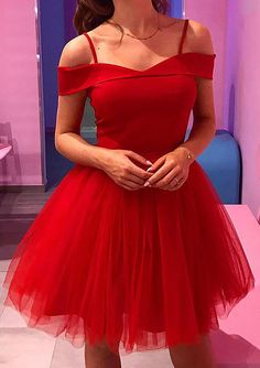 A-line Off Shoulder Sweetheart Sleeveless Red Tulle Short Mini Homecom - Princessly Prom Dresses Off Shoulder, Short Red Prom Dresses, Dresses Off Shoulder, Red Prom Dresses, Mini Homecoming Dresses, Dress Display, Tulle Homecoming Dress, Make Your Own Dress, Graduation Dresses