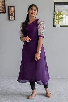 Casual wear – KULINA Simple Frock Design, Stylish Kurtis Design, Long Frock Designs, Long Gown Design, Simple Frocks, Traditional Blouse Designs, Churidar Designs, Anarkali Dress Pattern, Simple Kurta Designs